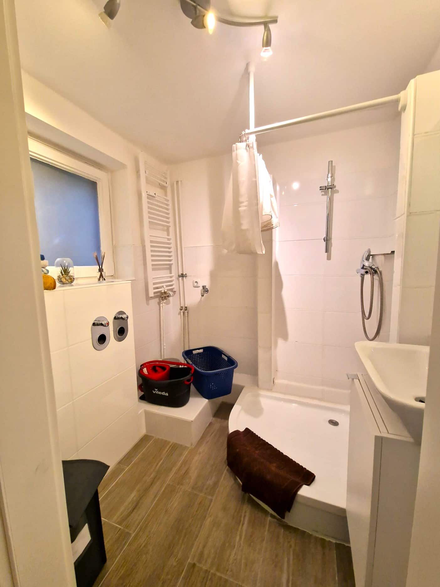 Duschbad im Souterrain