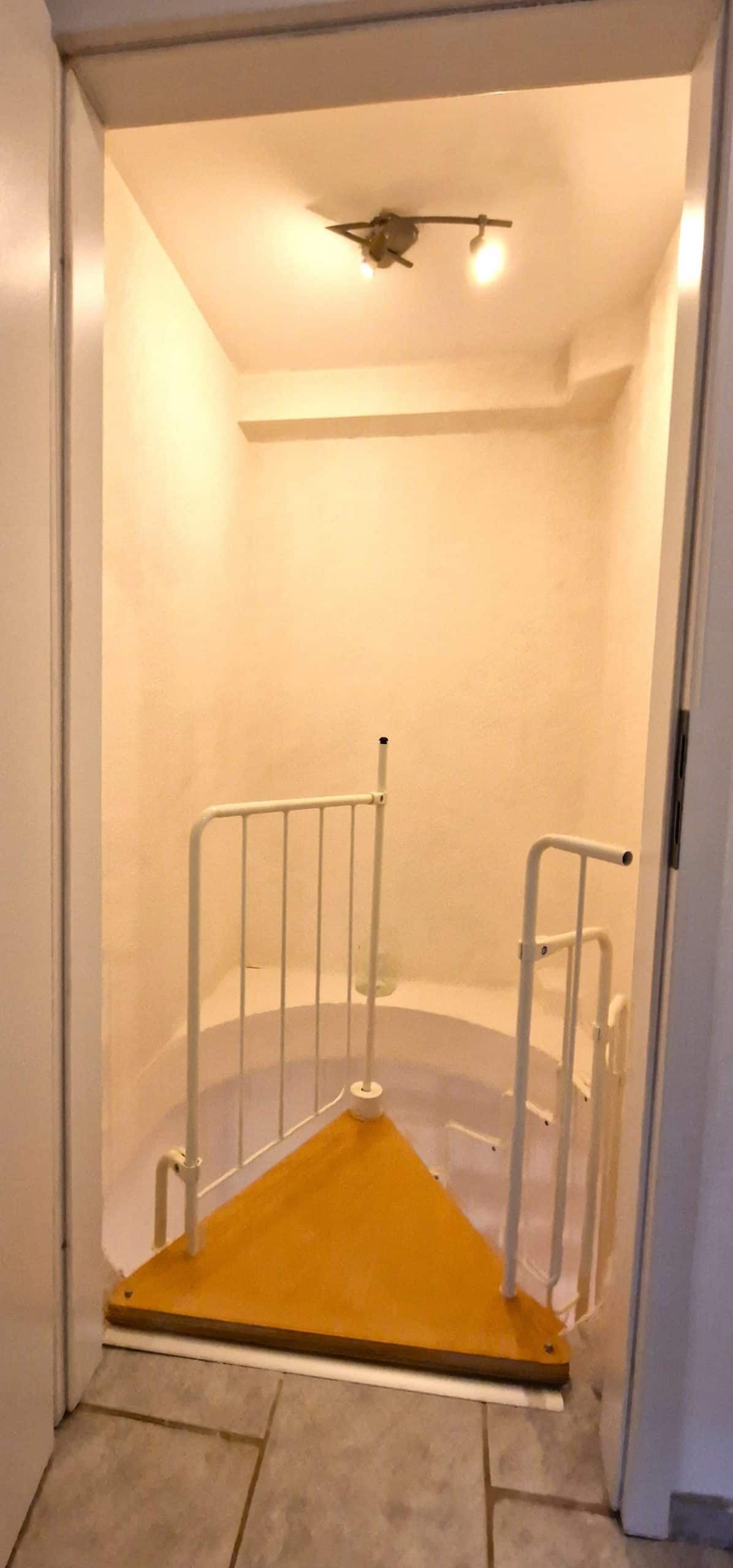 Treppe zum Souterrain