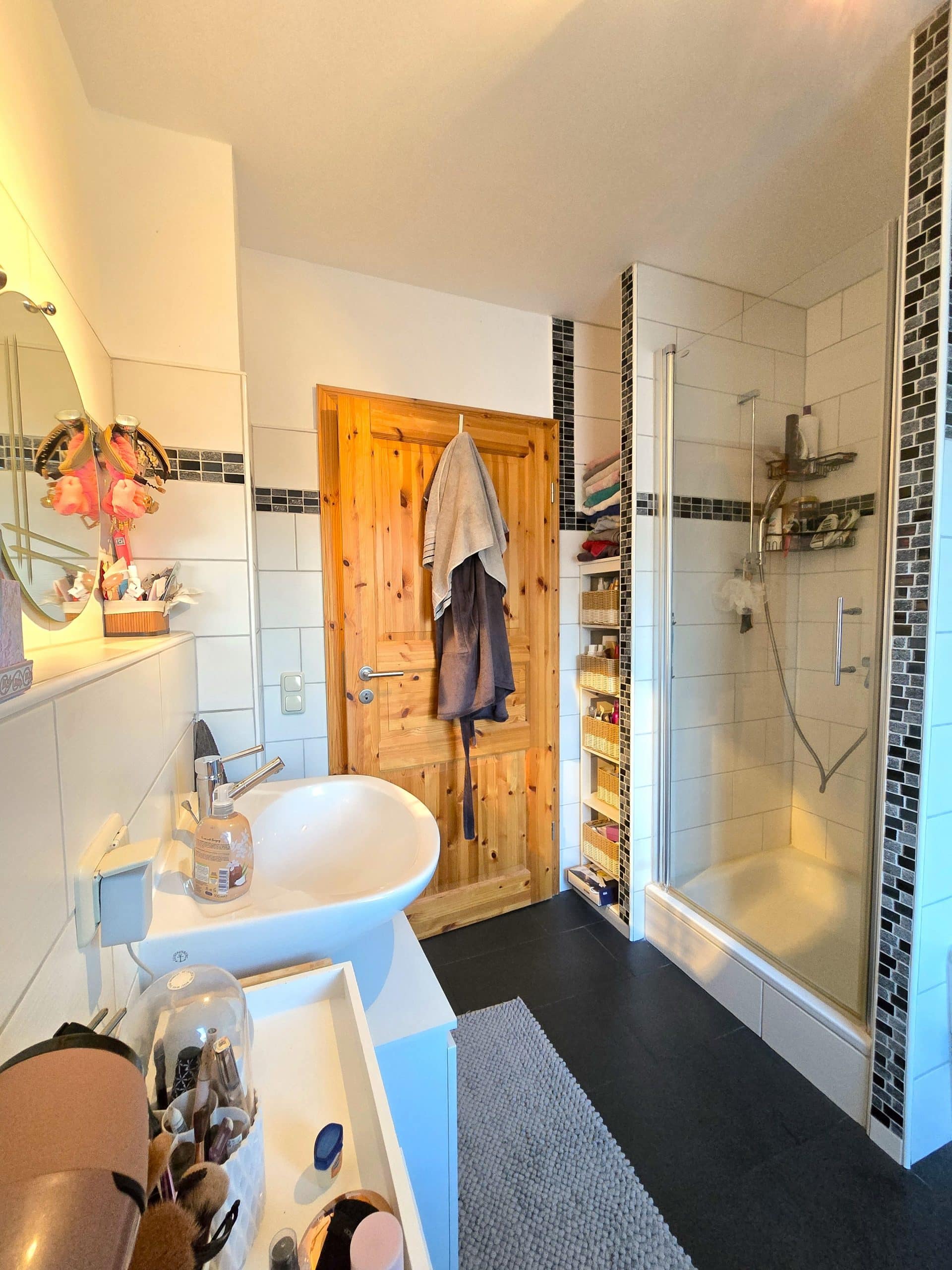 Dachgeschoss Badezimmer Dusche